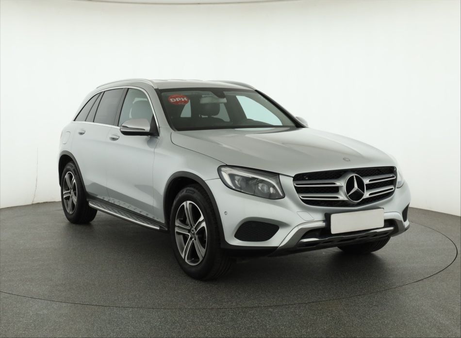 Mercedes-Benz GLC - 2016