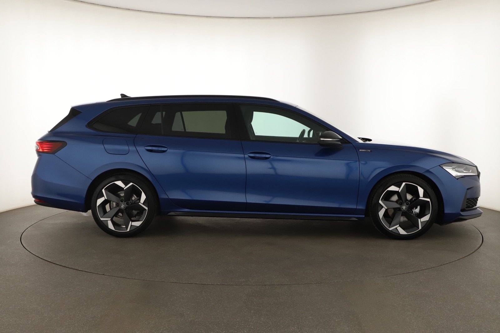 Škoda Superb - 2025