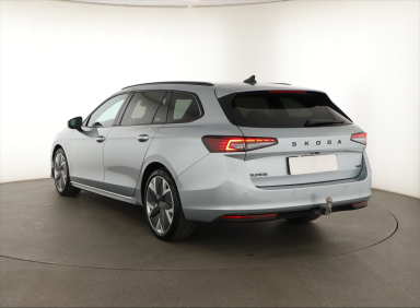 Škoda Superb - 2025