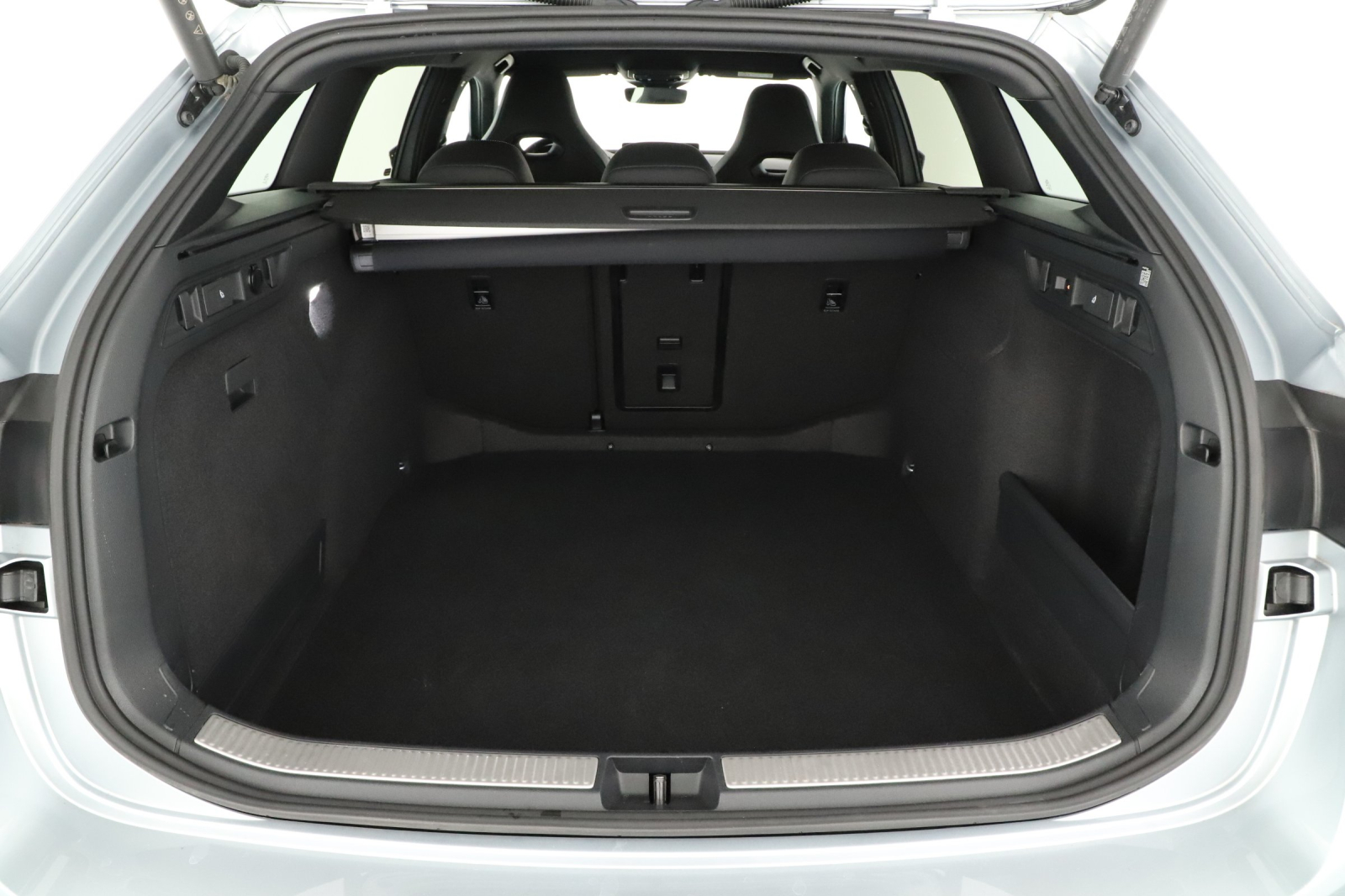 Škoda Superb - 2025