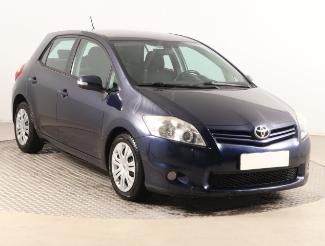 Toyota Auris 2012