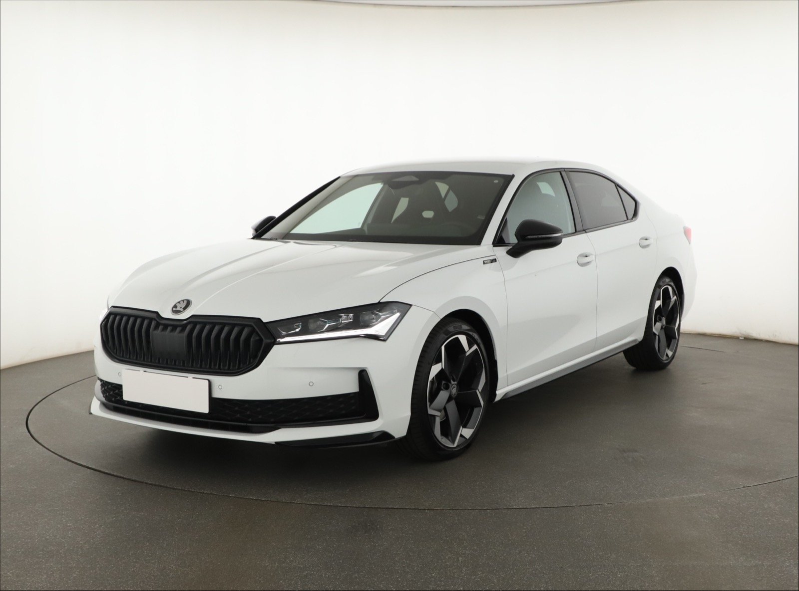 Škoda Superb - 2025