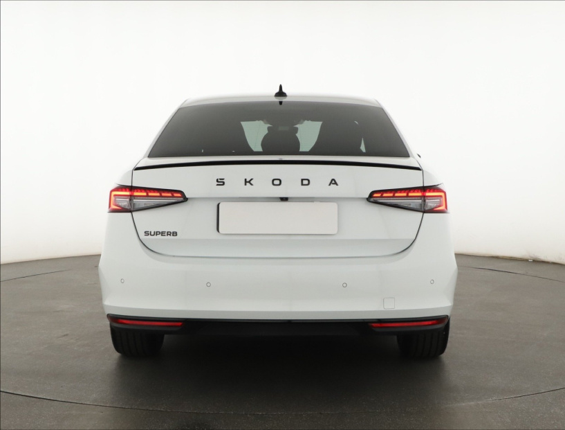 Škoda Superb, 2025