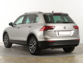 Volkswagen Tiguan - 2018