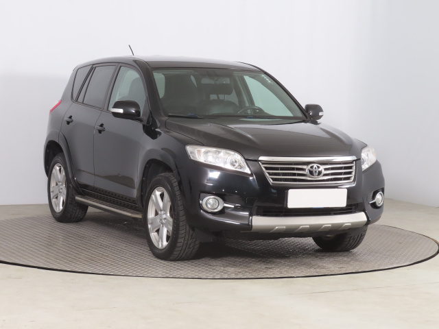 Toyota RAV4 2011