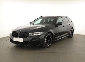 BMW 5 - 2022