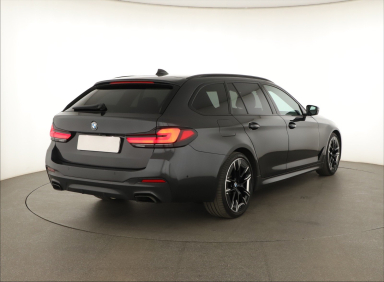 BMW 5 - 2022