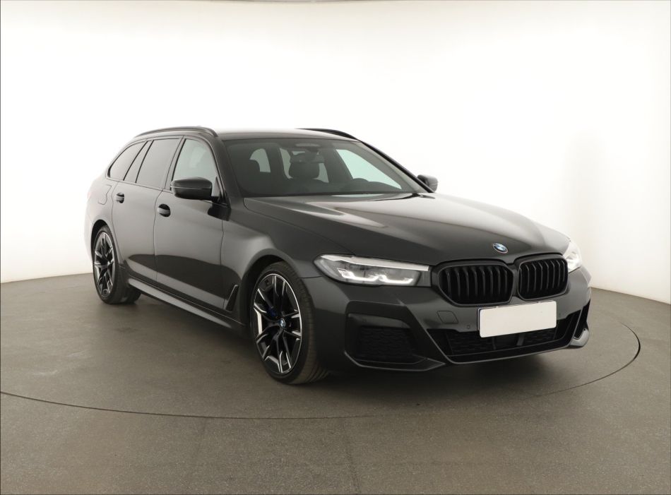 BMW 5 - 2022