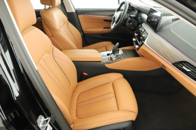 BMW 5 - 2023