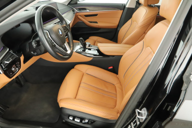 BMW 5 - 2023