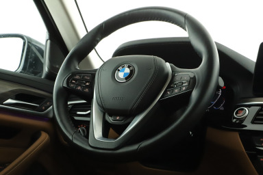 BMW 5 - 2023