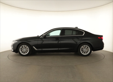 BMW 5 - 2023