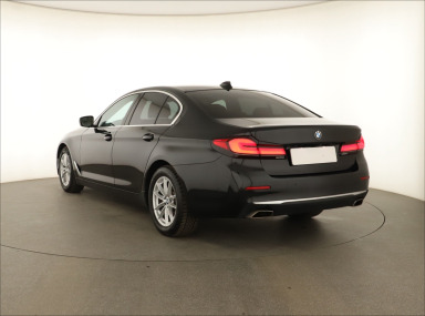 BMW 5 - 2023