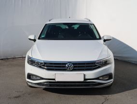 Volkswagen Passat - 2020