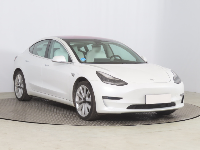 Tesla Model 3 2019