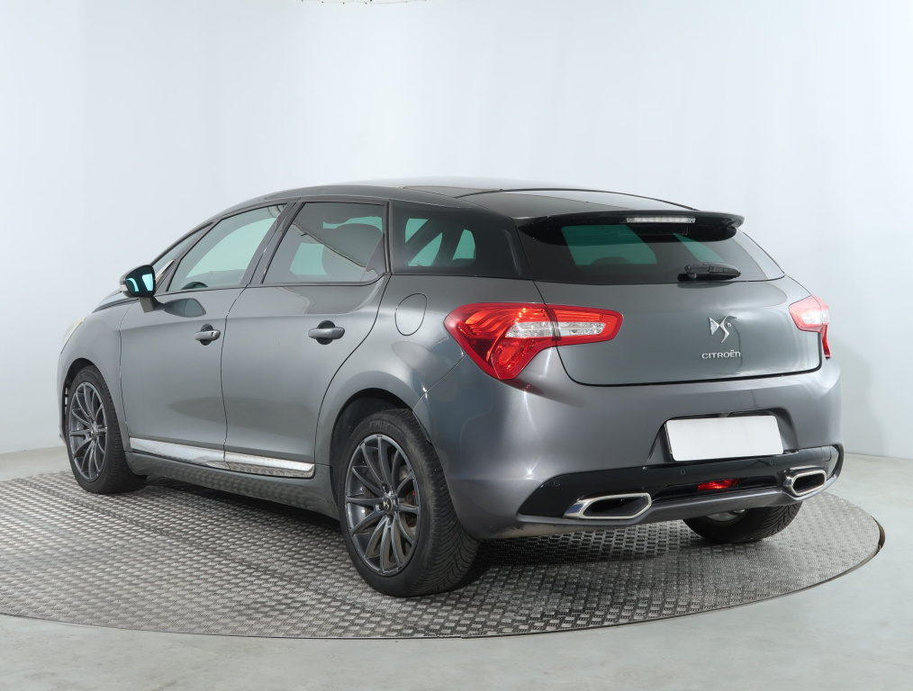 Citroen DS5