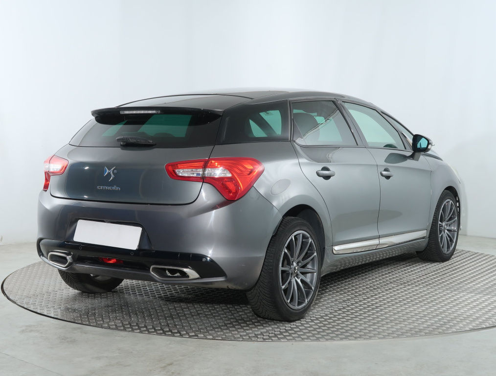 Citroen DS5