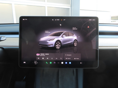 Tesla Model Y - 2024