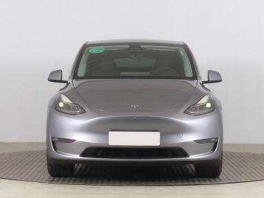 Tesla Model Y - 2024