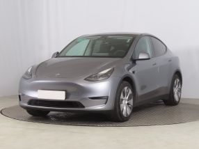 Tesla Model Y - 2024