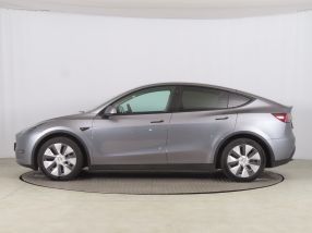 Tesla Model Y - 2024