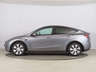 Tesla Model Y - 2024