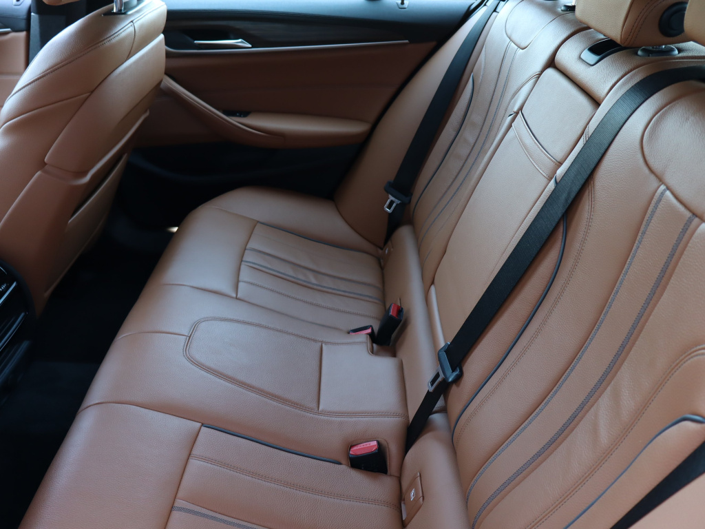BMW 5