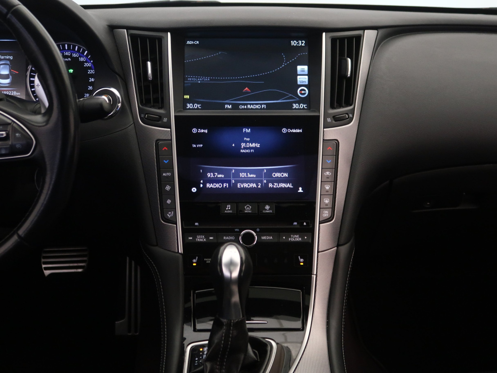 Infiniti Q50