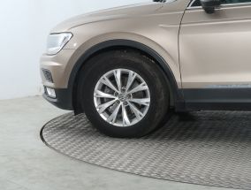 Volkswagen Tiguan - 2017