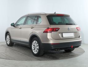 Volkswagen Tiguan - 2017