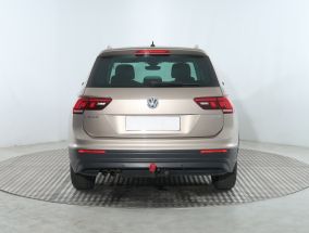 Volkswagen Tiguan - 2017