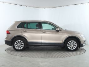 Volkswagen Tiguan - 2017