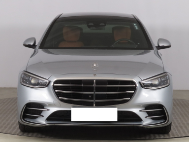 Mercedes-Benz S - 2022