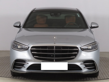 Mercedes-Benz S - 2022