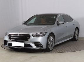 Mercedes-Benz S - 2022