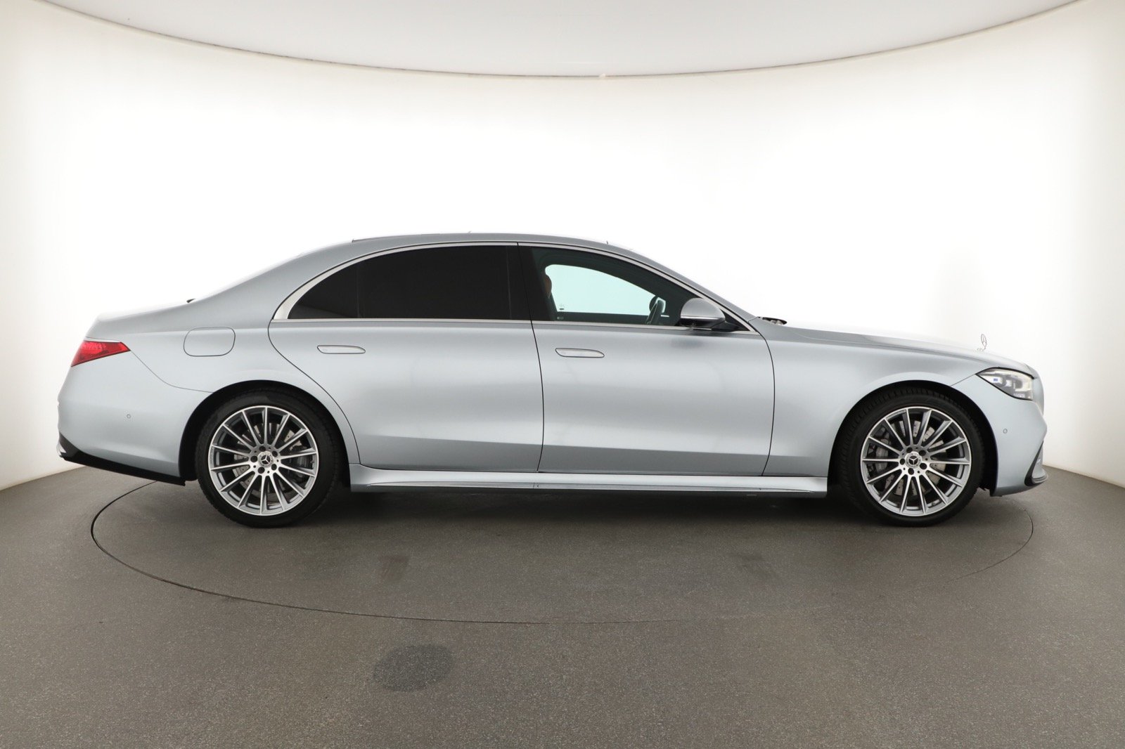Mercedes-Benz S - 2022