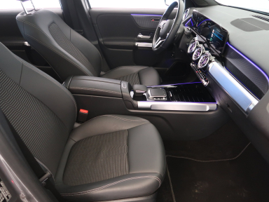 Mercedes-Benz GLB - 2023