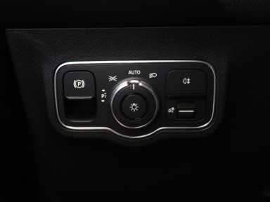 Mercedes-Benz GLB - 2023