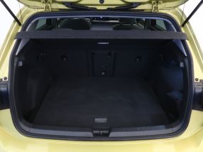 Volkswagen Golf - 2021