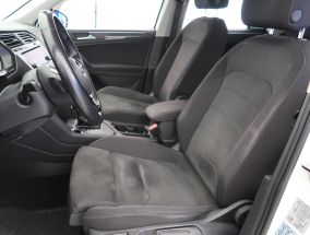 Volkswagen Tiguan - 2019
