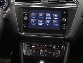 Volkswagen Tiguan - 2019