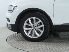 Volkswagen Tiguan - 2019