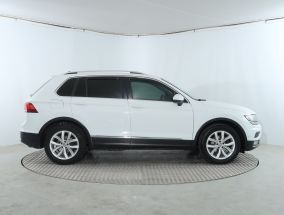 Volkswagen Tiguan - 2019