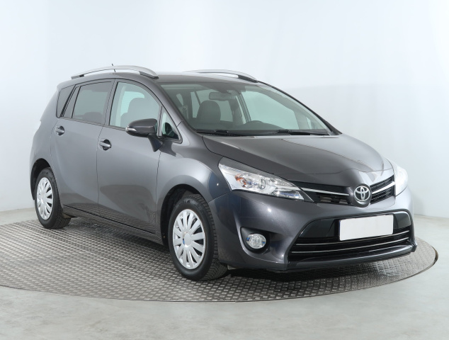Toyota Verso 2016