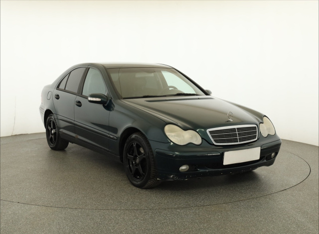 Mercedes-Benz C 2005