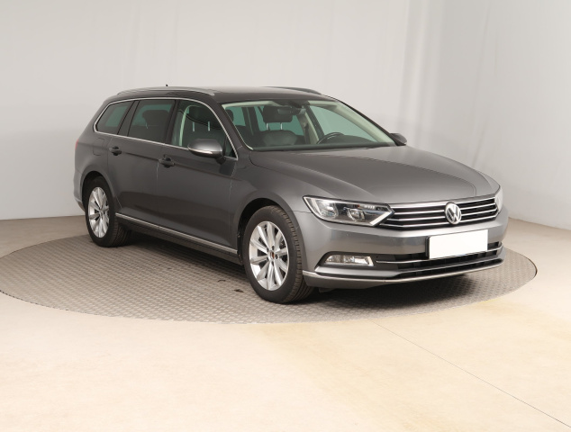 Volkswagen Passat, 2016