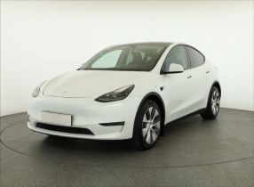 Tesla Model Y - 2022