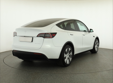 Tesla Model Y - 2022