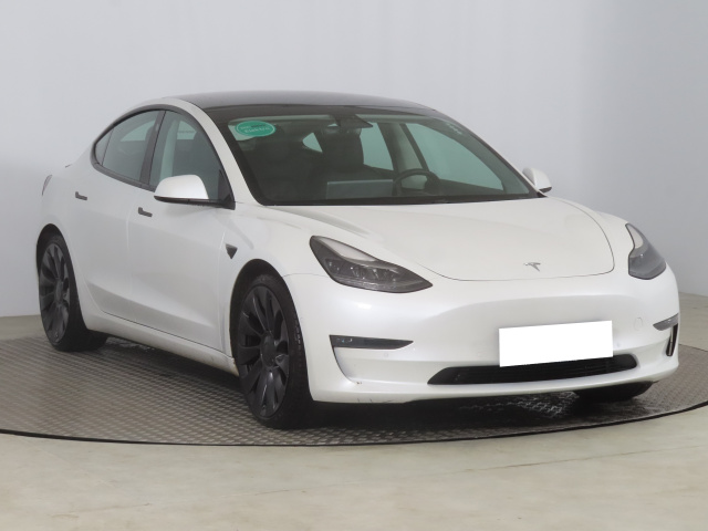 Tesla Model 3 2020
