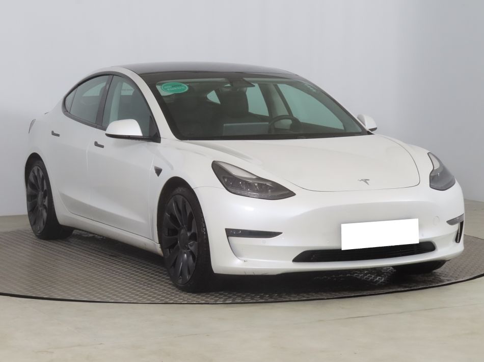 Tesla Model 3 - 2020